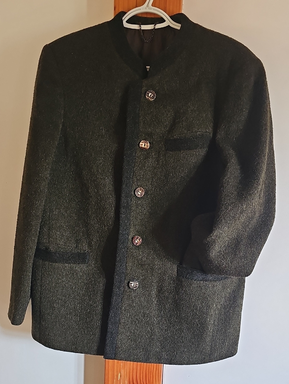 Green AUSTRIAN Virgin Wool Jacket With Antler Buttons
